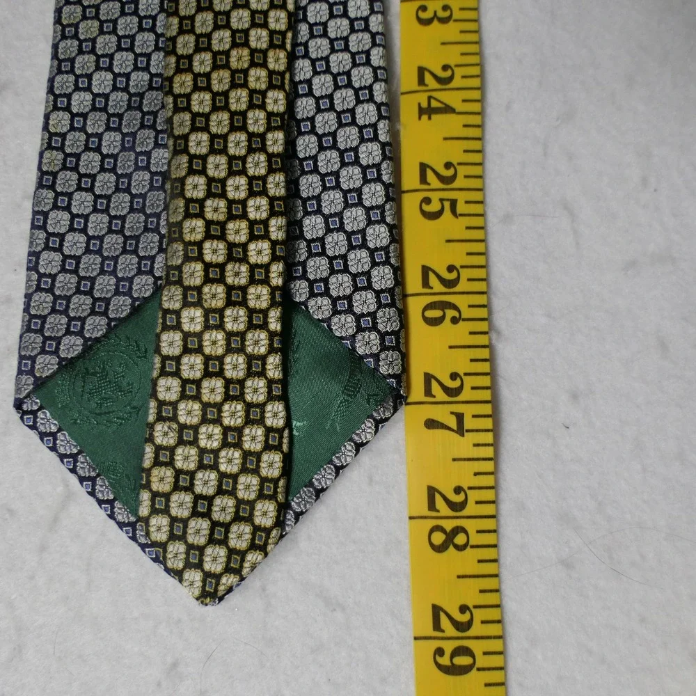 Tommy Hilfiger Mens Tie 3.75